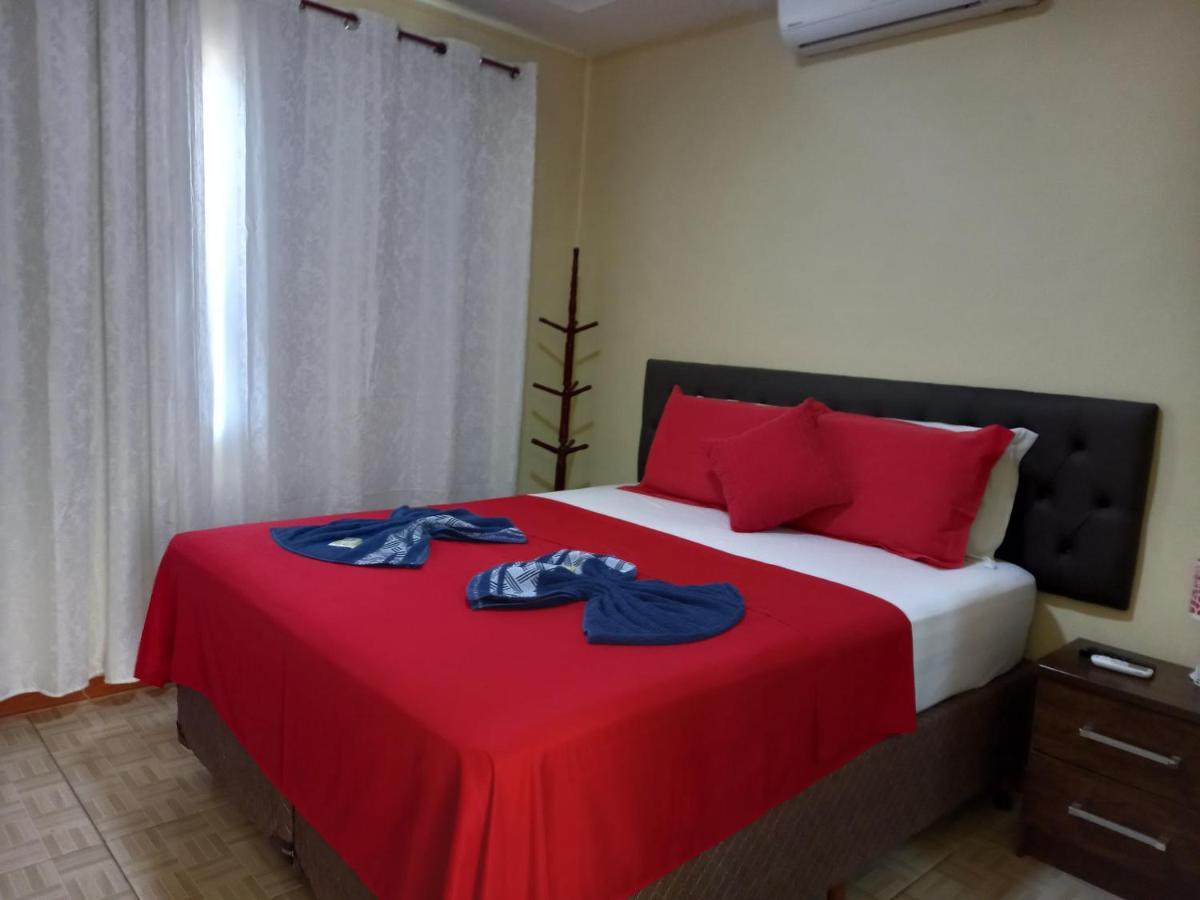 Quartos Em Casa In Caxias Da Paraiso Duque de Caxias Eksteriør billede